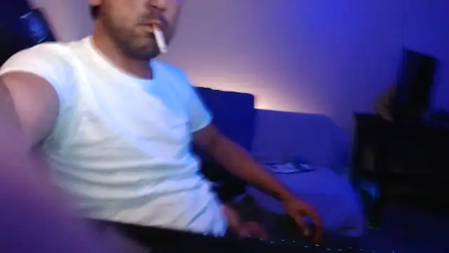 Snapshot of TypicalDepot5 chatting on 11/18/25, 01:15 TypicalDepot5 online show from 11/18/25, 01:15