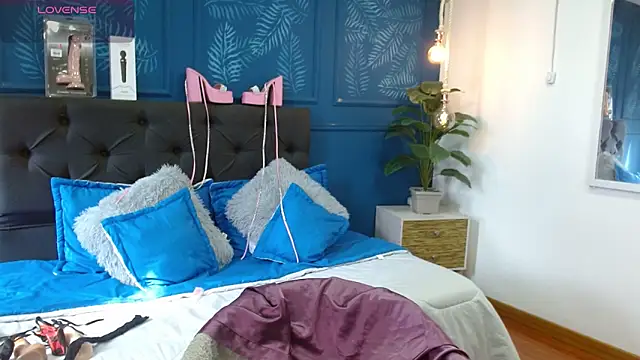 zohet kriss online show from 03/25/26, 01:50