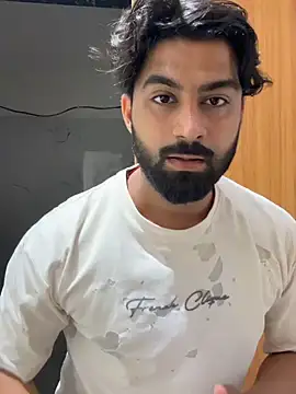 hottestboy03 online show from 05/19/26, 07:58