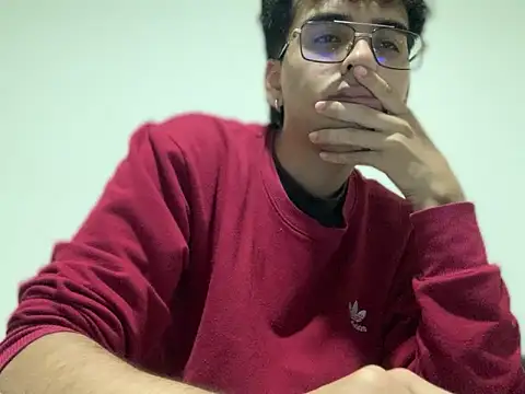 Snapshot of AxelAndJeremy chatting on 10/03/25, 04:31 AxelAndJeremy online show from 10/03/25, 04:31