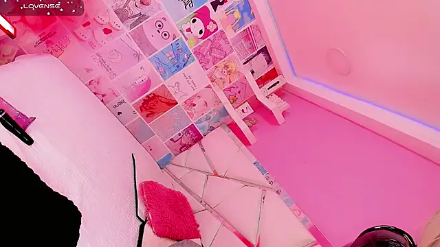 Ariia-janee online show from 12/23/25, 05:05