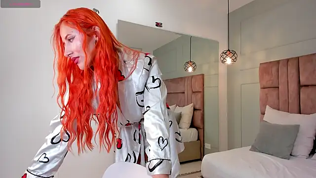 saray marquez online show from 12/04/25, 11:52