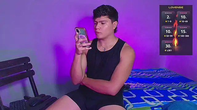 Snapshot of Alejandro_Vt chatting on 01/10/26, 05:53 Alejandro Vt online show from 01/10/26, 05:53