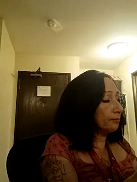 Snapshot of Dirtywhitebitch5150 chatting on 11/25/25, 05:18 Dirtywhitebitch5150 online show from 11/25/25, 05:18