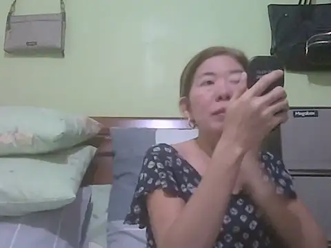 Snapshot of Sexyjenny4u chatting on 04/20/26, 07:55 Sexyjenny4u online show from 04/20/26, 07:55