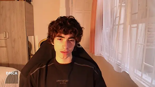 Nude Boy18 online show from 09/27/25, 10:15