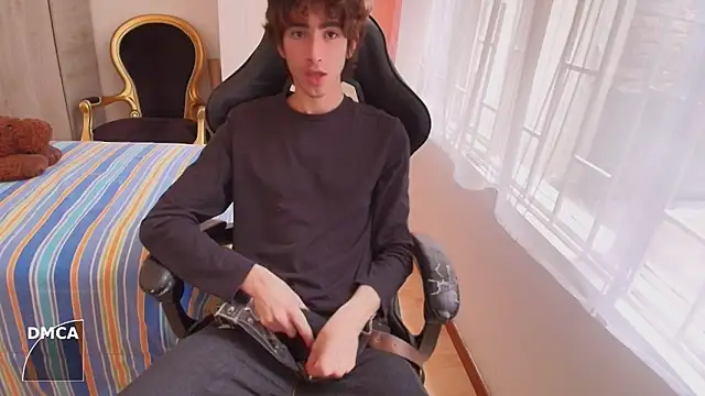 Nude Boy18 online show from 10/04/25, 08:29