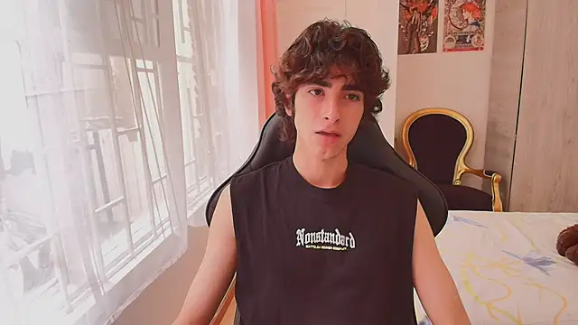 Nude Boy18 online show from 10/20/25, 03:45