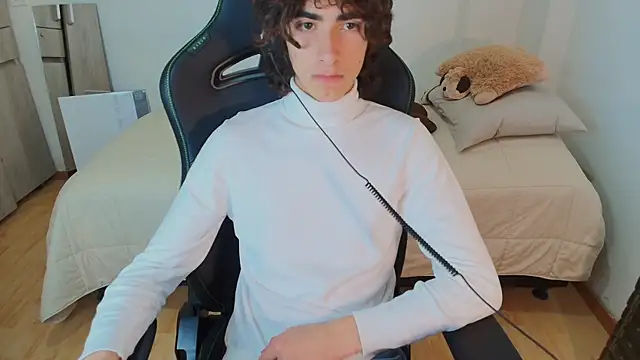 Nude Boy18 online show from 02/19/26, 03:24