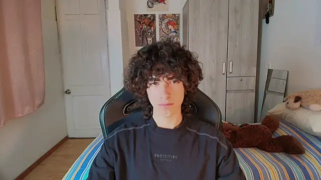 Nude Boy18 online show from 03/23/26, 02:26