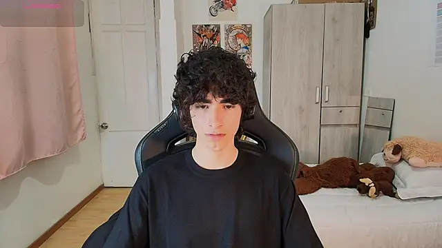 Nude Boy18 online show from 05/21/26, 03:57