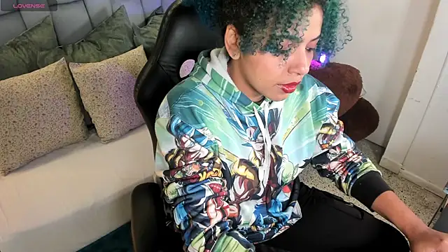 Snapshot of momo_ayasse chatting on 09/20/25, 12:39 momo ayasse online show from 09/20/25, 12:39