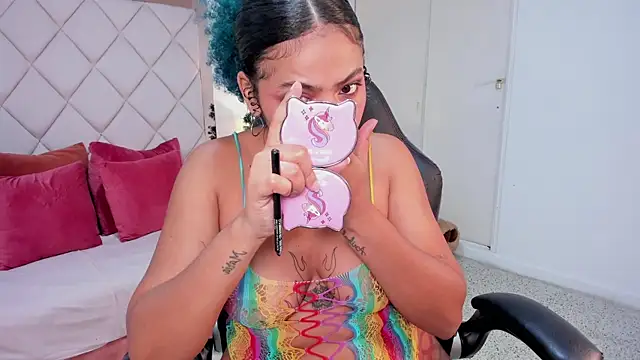 Snapshot of momo_ayasse chatting on 12/03/25, 09:57 momo ayasse online show from 12/03/25, 09:57