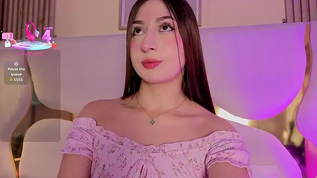 SofiJones  online show from 02/27/26, 09:37