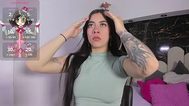 Snapshot of Maazikeen chatting on 09/10/25, 05:07 Maazikeen online show from 09/10/25, 05:07