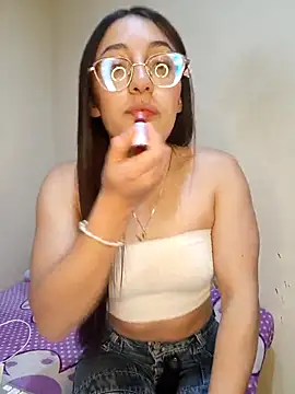 StefaniaFoxx  online show from 03/19/26, 06:06