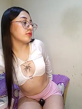 StefaniaFoxx  online show from 05/07/26, 05:24