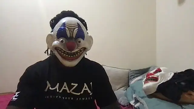 Snapshot of Jake_Chris chatting on 10/31/25, 06:20 Jake Chris online show from 10/31/25, 06:20