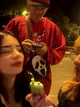 Snapshot of TheLevel69s chatting on 09/23/25, 05:32 TheLevel69s online show from 09/23/25, 05:32