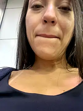 lucioliveira online show from 10/04/25, 01:47