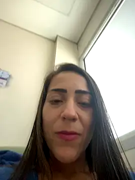 lucioliveira online show from 10/15/25, 06:19