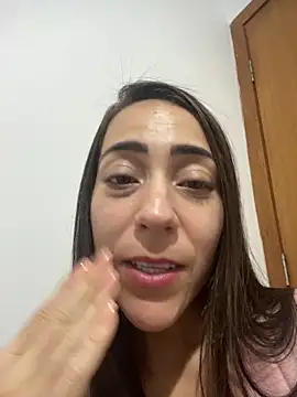 lucioliveira online show from 11/14/25, 02:49