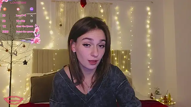 Little mia   online show from 12/22/25, 10:29