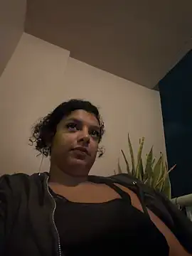 Snapshot of allybluee777 chatting on 12/14/25, 06:19 allybluee777 online show from 12/14/25, 06:19