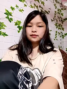 XoiXoi232 online show from 04/09/26, 01:27