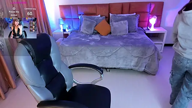 Catti Brie online show from 11/09/25, 11:19