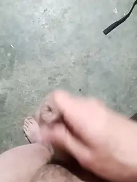 Snapshot of anubissxxx01 chatting on 12/19/25, 07:21 anubissxxx01 online show from 12/19/25, 07:21