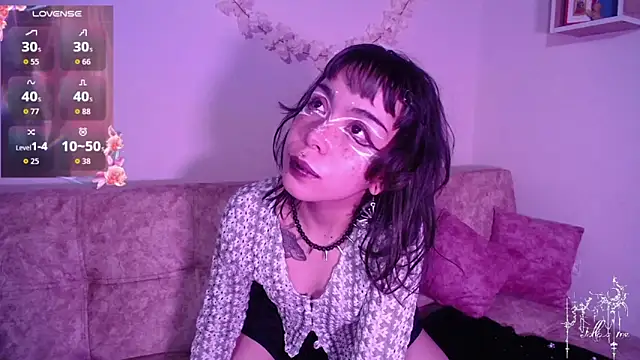 dark  nymph online show from 11/26/25, 06:53