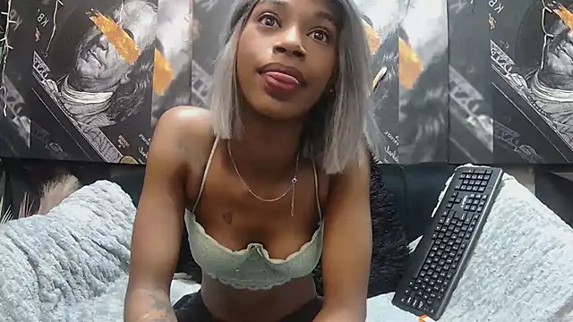 Snapshot of Lilmisbaddyxxx chatting on 07/02/26, 04:07 Lilmisbaddyxxx online show from 07/02/26, 04:07