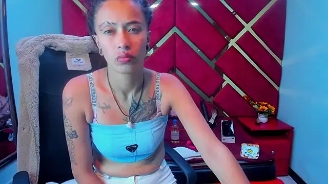 Snapshot of Kataleya_Luck chatting on 12/19/25, 03:57 Kataleya Luck online show from 12/19/25, 03:57