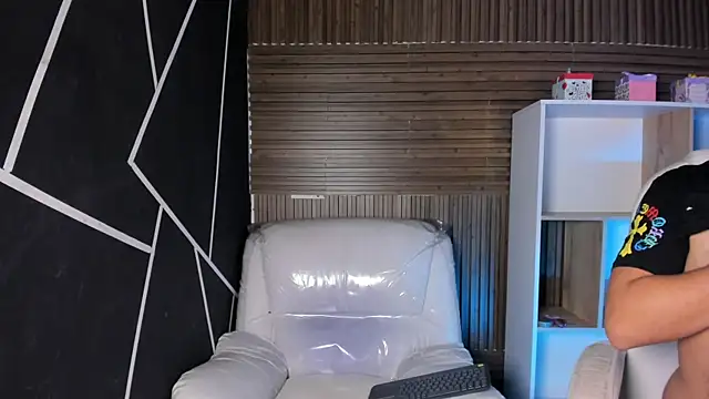 Axel grey  online show from 09/22/25, 12:51