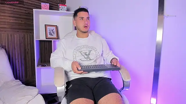 Axel grey  online show from 11/15/25, 12:23