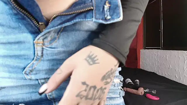 LilithVibe  online show from 02/02/26, 03:55