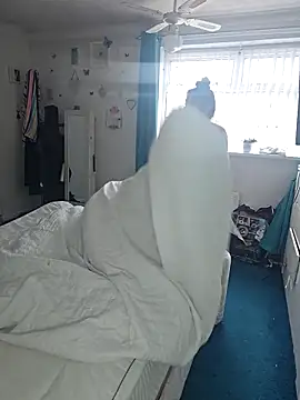 Angeldelightt online show from 10/21/25, 01:34