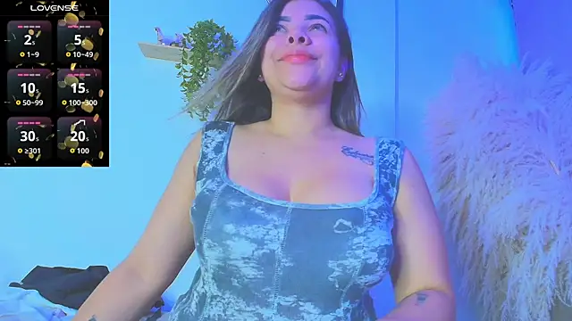 Snapshot of LindaaEvanss chatting on 09/17/25, 05:03 LindaaEvanss online show from 09/17/25, 05:03