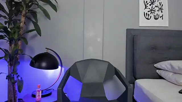 Tylerffoxx online show from 05/07/26, 09:09