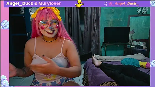 Snapshot of Angel_Duck chatting on 07/17/26, 10:03 Angel Duck online show from 07/17/26, 10:03