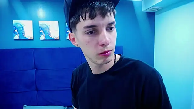 Jheampiiero online show from 09/19/25, 01:23