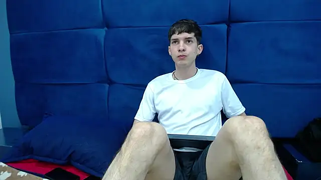 Jheampiiero online show from 10/12/25, 01:43