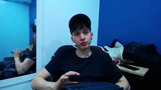 Jheampiiero online show from 11/28/25, 12:52