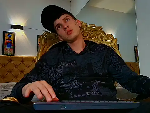 Jheampiiero online show from 06/03/26, 08:36