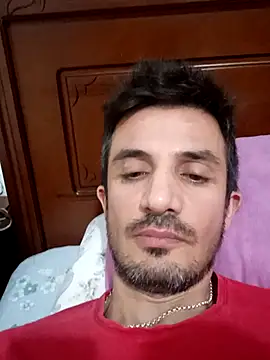 Snapshot of OGUZOZAN chatting on 09/12/25, 09:04 OGUZOZAN online show from 09/12/25, 09:04