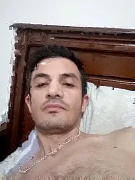 Snapshot of OGUZOZAN chatting on 09/15/25, 09:15 OGUZOZAN online show from 09/15/25, 09:15