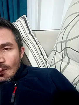 Snapshot of OGUZOZAN chatting on 10/01/25, 05:41 OGUZOZAN online show from 10/01/25, 05:41