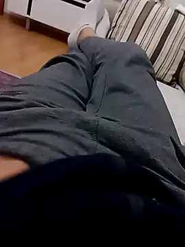 Snapshot of OGUZOZAN chatting on 10/09/25, 08:40 OGUZOZAN online show from 10/09/25, 08:40