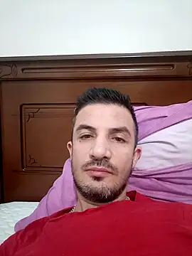 Snapshot of OGUZOZAN chatting on 10/18/25, 02:14 OGUZOZAN online show from 10/18/25, 02:14